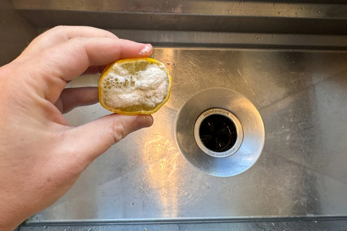 Citroenschillen in de afvoer – het enige wat je nodig hebt tegen nare geuren - image 2