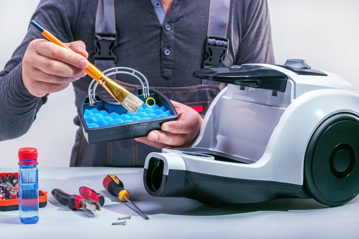 Een tandenstoker in je stofzuiger: de truc tegen verstoppingen die elke huisvrouw gebruikt - image 2