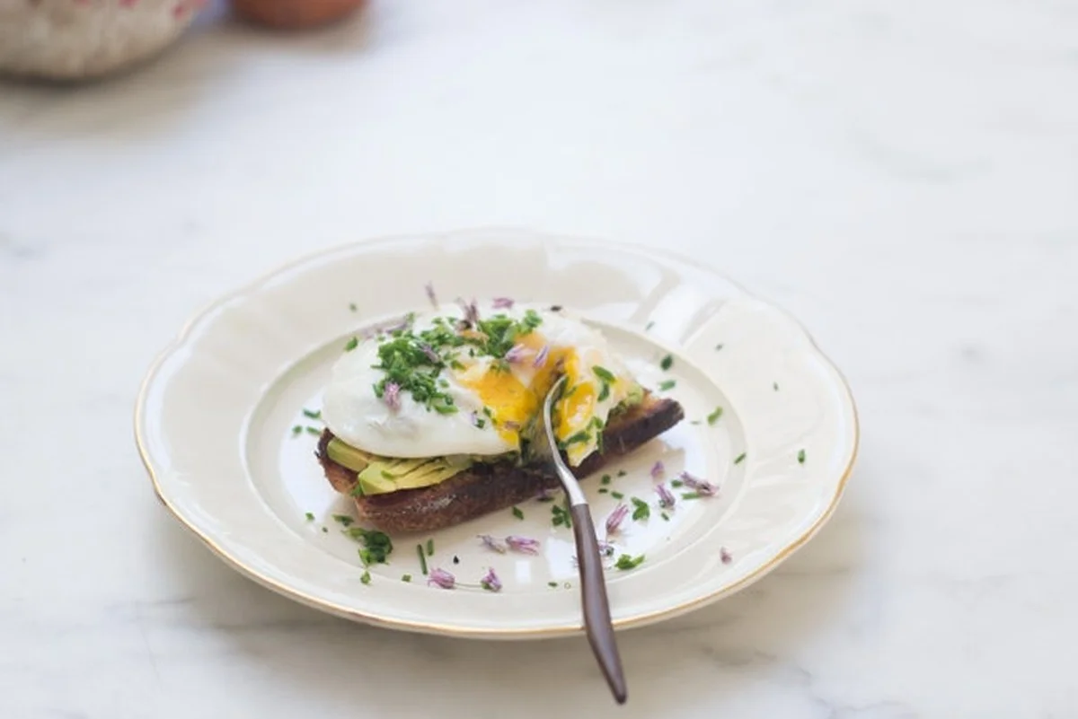 Waarom topkoks altijd witte wijn bij kookeieren gebruiken