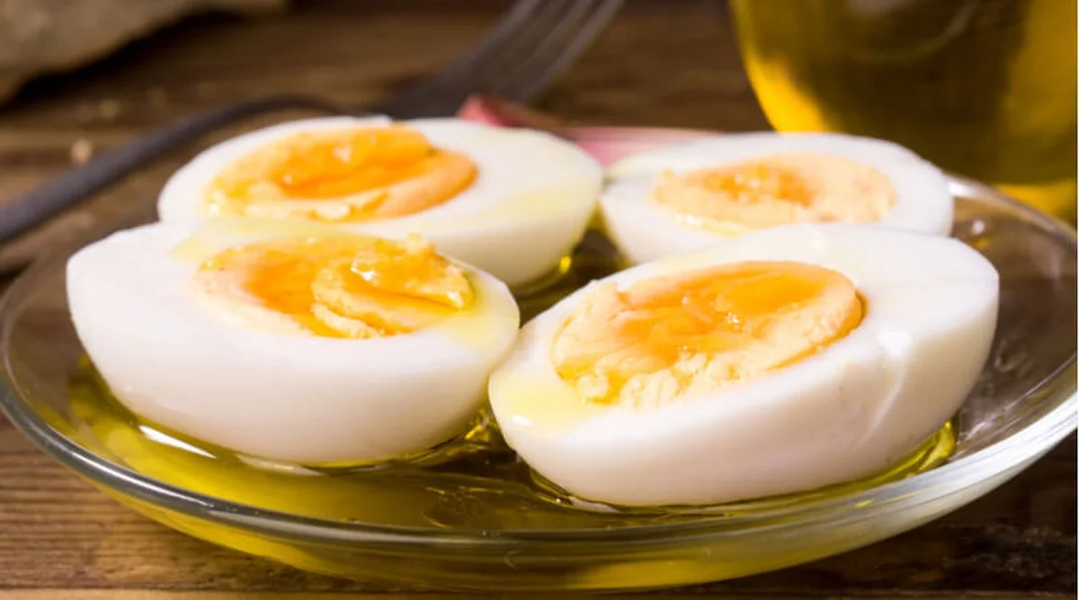 Waarom topkoks altijd witte azijn bij kokend water voor eieren toevoegen - image 1