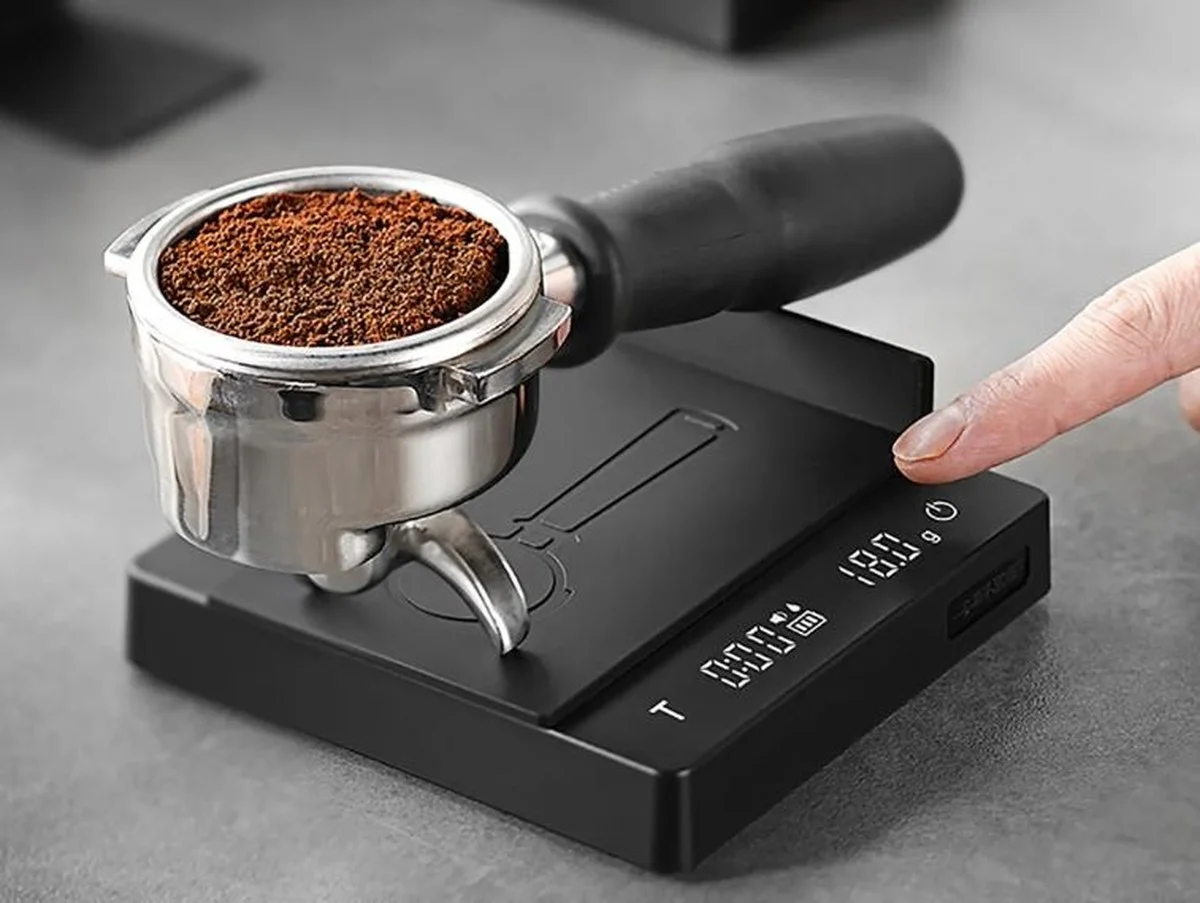 Zout in je koffiezetapparaat: het geheim tegen kalkafzetting dat niemand kent