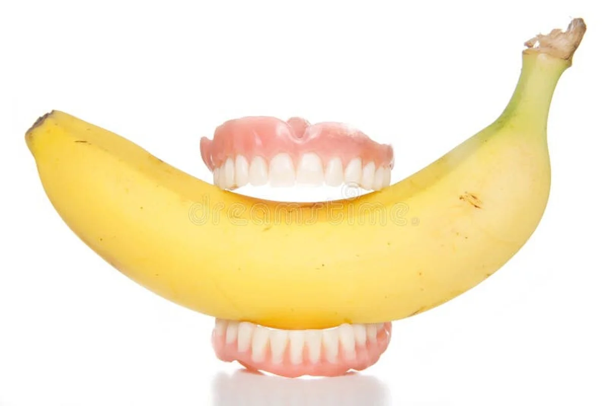 Banaan-schil op je tanden: waarom tandartsen hier stil over blijven