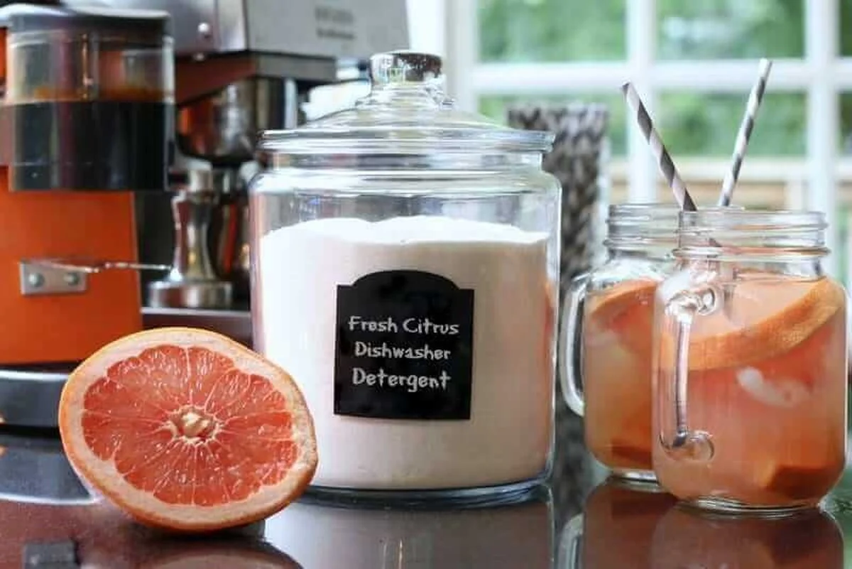 Citroenschillen in de vaatwasser: het natuurlijke alternatief voor dure reiniger - image 1