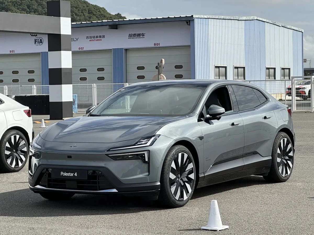 De achterruit verdwijnt: hoe camera's en schermen autorijden voorgoed veranderen