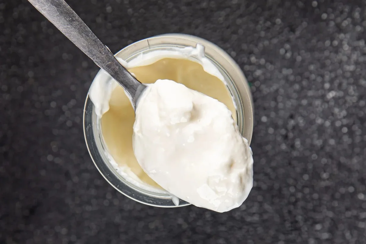 De verrassende impact van dagelijkse yoghurt op je darmen