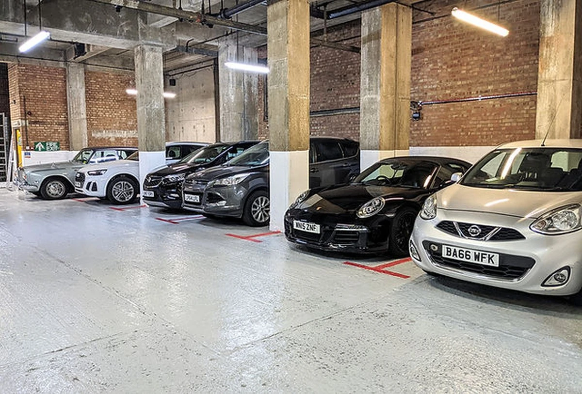 Europese steden pakken gigantische auto's aan: nieuwe regels en duurdere parkeerplekken op komst - image 1