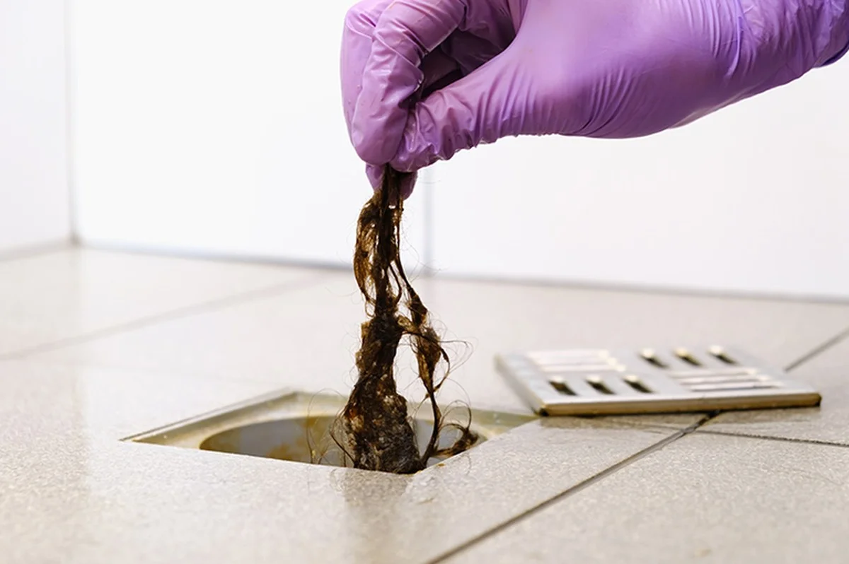 Zout in je afvoer gooien voordat je doucht – de reden zal je verbazen - image 2