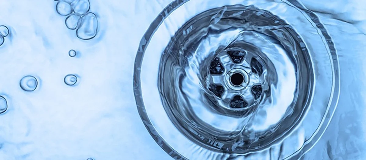 Zout in je afvoer om nachtelijk geluiden te stoppen: het werkt echt - image 1