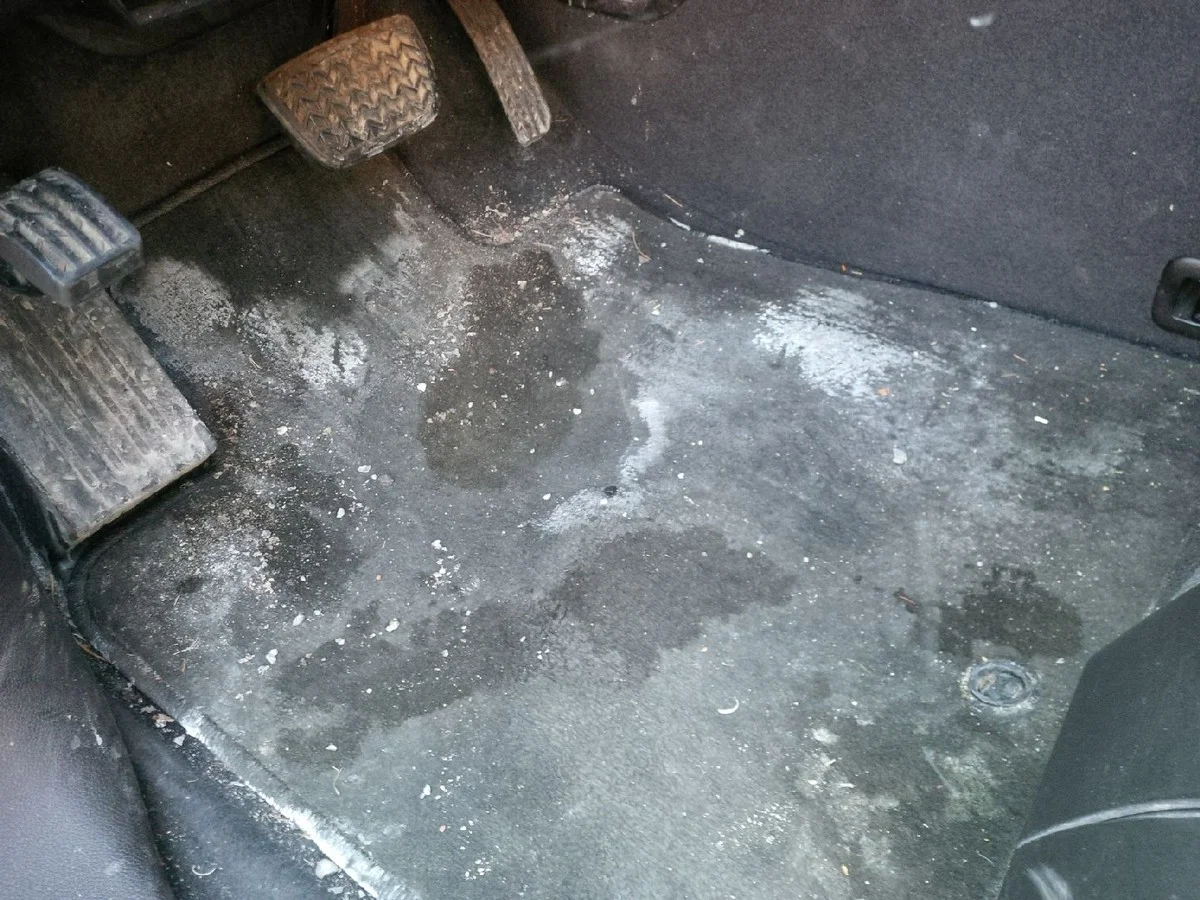 Zout op je tapijt: waarom dit de goedkoopste vlekkenverwijderaar is