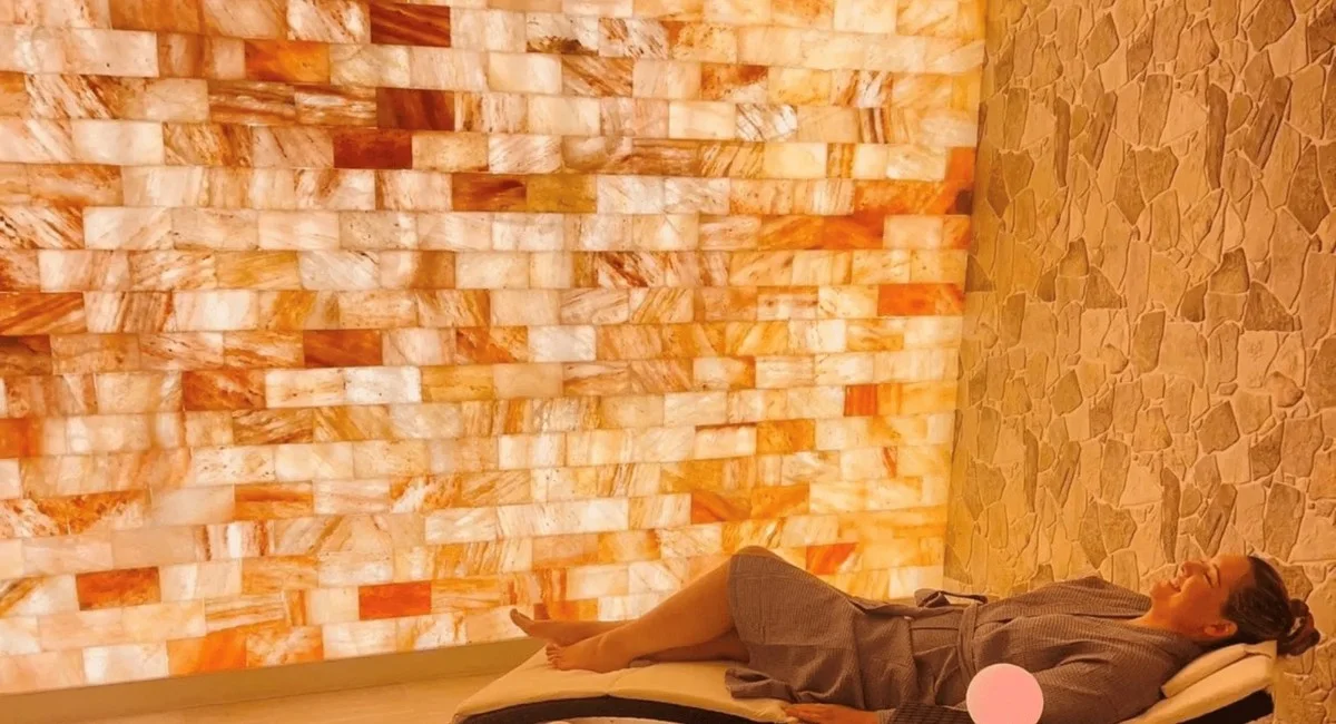 Zout op je vochtige muren: de chemische oplossing zonder dure bouwvakker