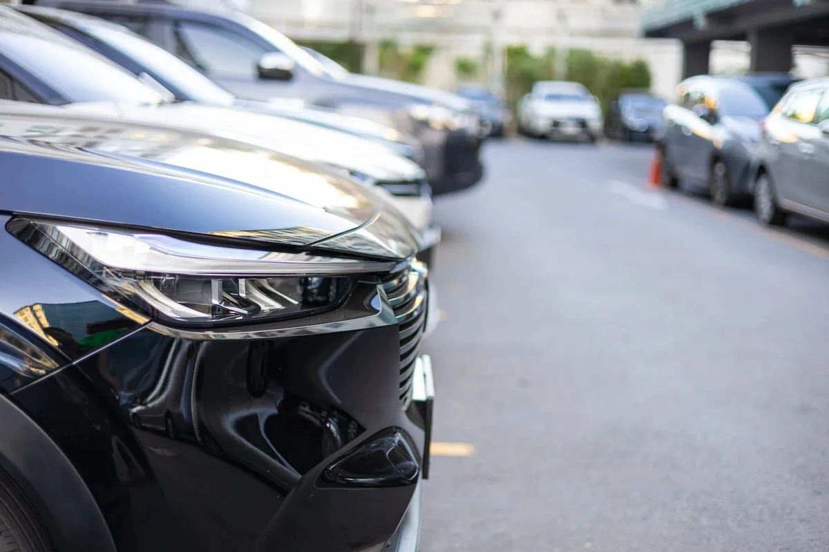 Automarkt EU groeit, elektrische auto's bereiken nieuw record: wat dit voor jou betekent