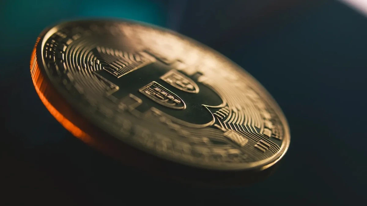 Bitcoin duikt onder $80.000: prijs die we bijna een jaar niet zagen, schokgolven uit de VS