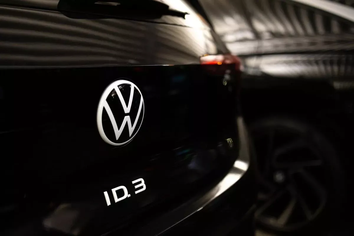 De elektrische kroon wankelt bij Tesla: Duitse gigant pakt nummer 1 positie in Europa