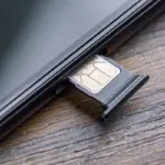 De SIM-kaartgleuf verdwijnt: Apple neemt na 20 jaar afscheid van een iPhone-icoon