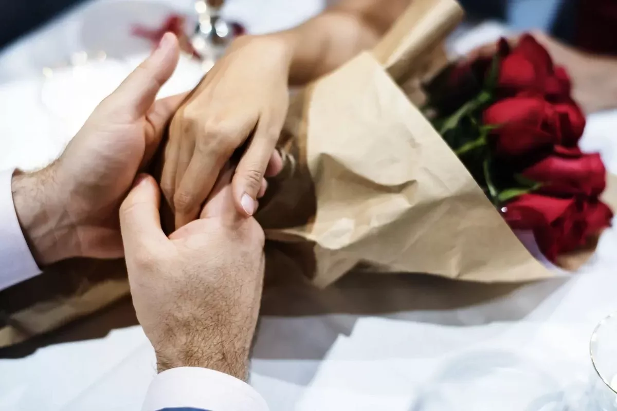 Dit zijn de bloemen die je NOOIT mag geven op een eerste date