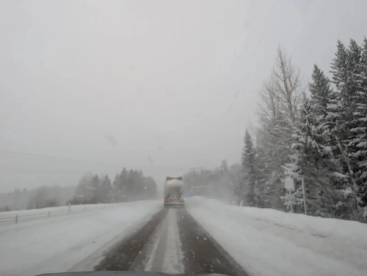 Enorme storm aan de Amerikaanse westkust: 2,4 meter sneeuw en verzwakkende La Niña - NOAA waarschuwt