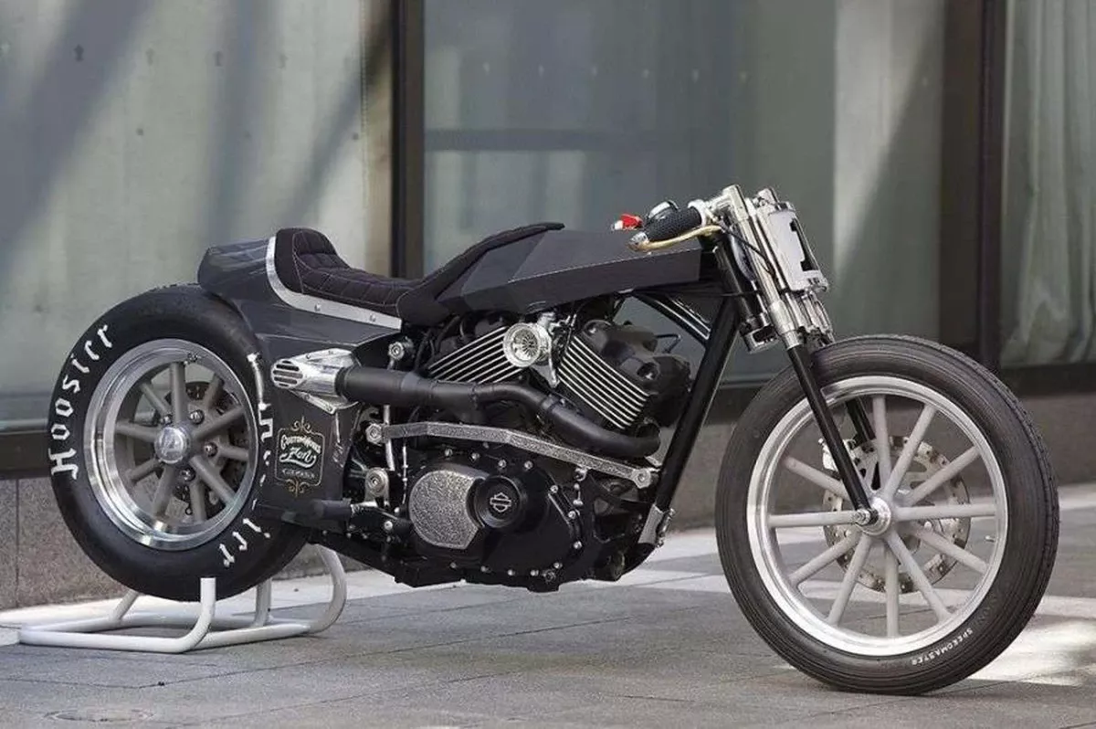 Enorme zonnevlek van 15 aardes groot is zichtbaar: experts waarschuwen voor deze 3 gevaren - image 1