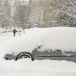 SneeuwwolkenNaderen: Meteorologen Waarschuwen Voor Grilige en Gevaarlijke Weer in Nederland