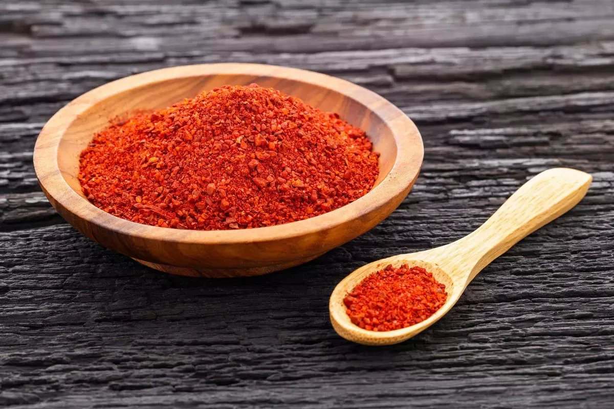 Waarom Amerikanen deze populaire kleurstof verbannen, terwijl wij het nog steeds op onze taarten gooien