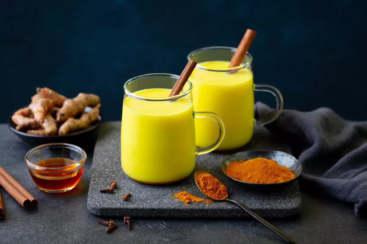 Waarom ervaren koks de hele tijd een theelepel paddenstoelenpoeder in hun ochtendwater doen