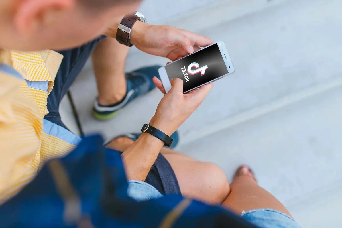 Waarom ik na een maand blijvend minder nerveus ben met een simpele telefoon dan mijn vriend met zijn nieuwe iPhone