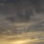 Wolken smelten als suikerspin: meteorologen waarschuwen voor onverwachte lente van 2026