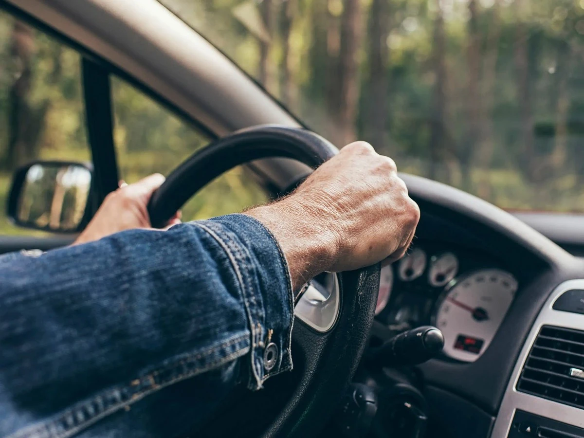 De verborgen autorek die je zicht en gezondheid kan beïnvloeden