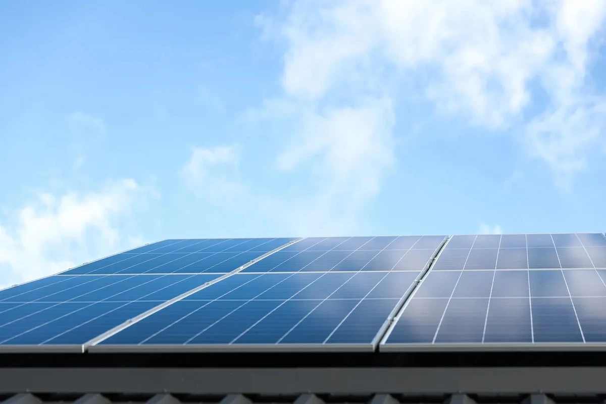 De 'vriendelijke' glimlach van je energieleverancier kost je €150 per maand voor niets