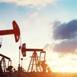 Nafta boven de $100? De stille ramp die uw portemonnee gaat raken