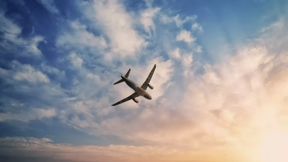 Ryanair uitgeroepen tot slechtste luchtvaartmaatschappij in Europa: waarom jij ze waarschijnlijk toch nog boekt