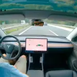 Tesla's zelden getoonde geheim: waarom jij dit ene knopje nog niet gebruikt voor meer rijcomfort