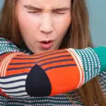 Waarom niezen soms meer zegt dan je denkt: artsen leggen uit